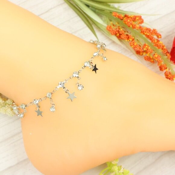 "Handmade Anklet – Elegant & Delicate Jewelry for Women | UNVRC1313 - Picture 1 of 10